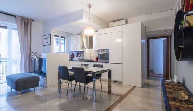 Easylife - Elegant and chic flat with balcony