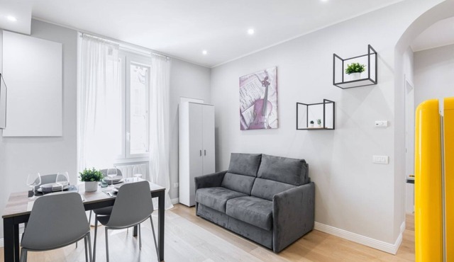 Easylife -Modern and elegant in the heart of Milan