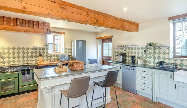 Eaton Barn - UK45499