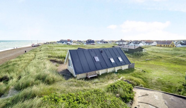 "Ebba" - 25m from the sea by Interhome