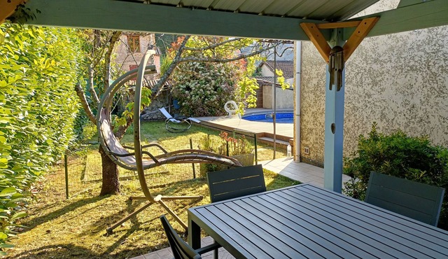 Ebenerdige Villa mit Privatpool und Garten Nahe Grasse und Cannes