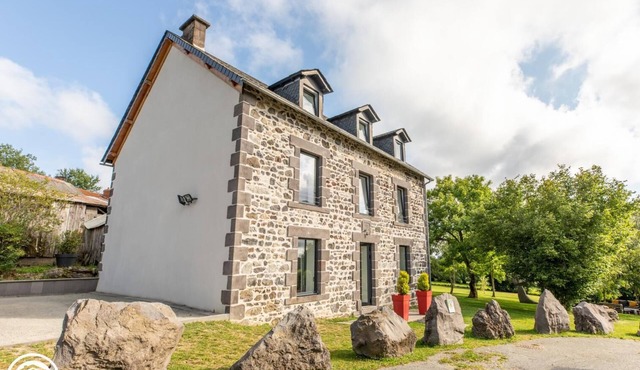 Eclats de Lave - Charbonnieres LES Varennes