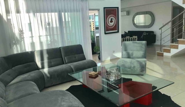 Eclectic 3 levels and 5 bedrooms penthouse