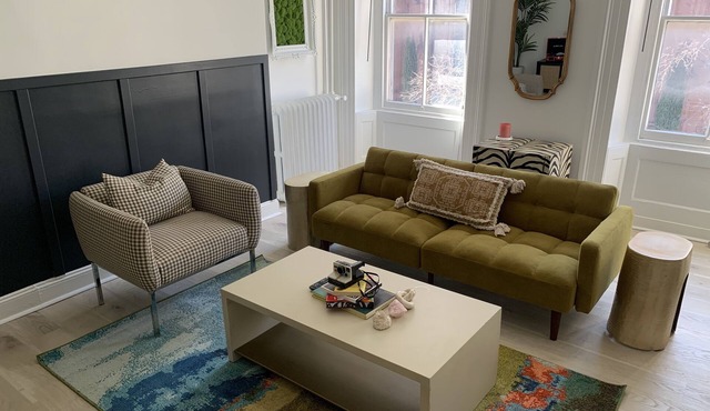 Eclectic, Bold, & Cozy 1-Bedroom Apartment in Artsy Neighborhood