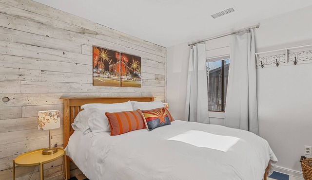 Eclectic & Fun Lumberyard Urban Cabin #3, in downtown near NAU