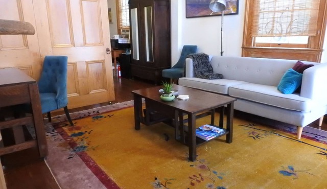 Eclectic Marigny Home ~ Close To Galleries, Bars, Coffee Shops And Restaurants