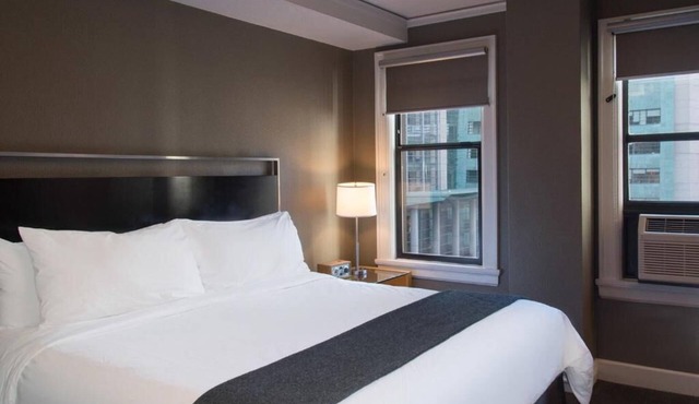 Eclectic Modern with a Creative Twist - Walk to Pike Place Market