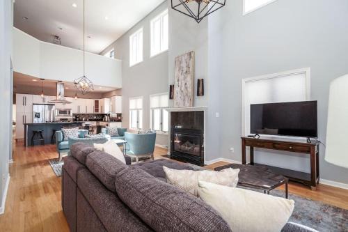 Eclectic Stylish and Cozy Milwaukee Unit