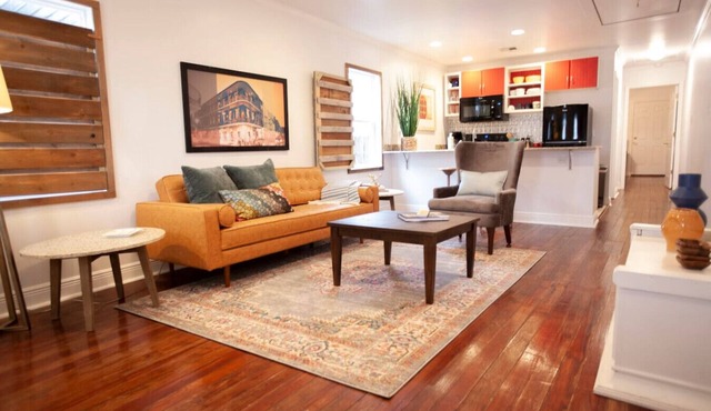 Eclectic Uptown Apt | Blocks to Magazine Street