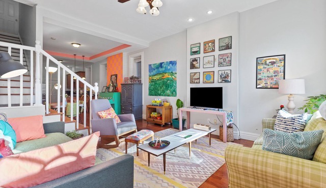 Eclectic, Vibrant, Massive Gem right off the Park!