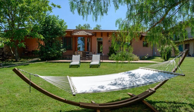 Eco Cottage in charming village in rural Costa Brava. Swimming pool-big garden