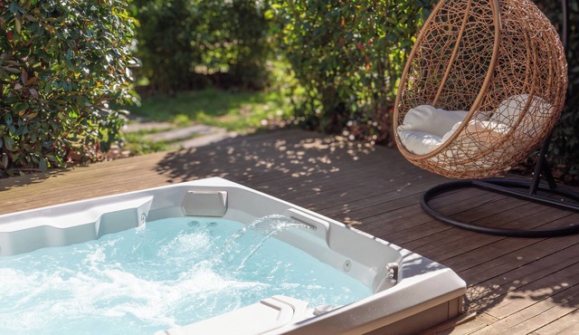 Eco-cottage with private spa