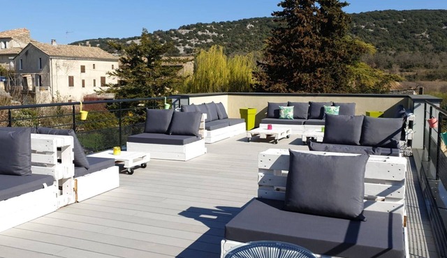 Eco-friendly group gîte for 50 between the Ardèche and Cèze gorges