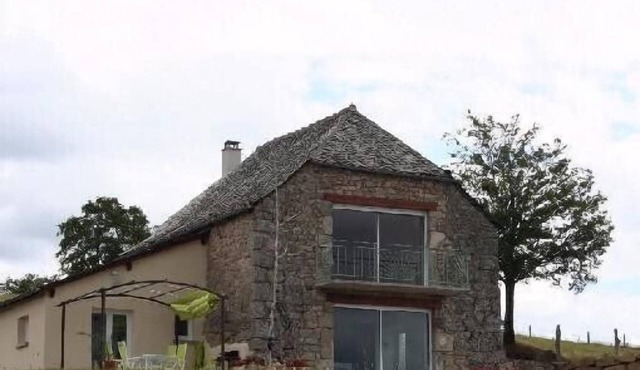 Eco-friendly cottage LA GRANGE du SOLEIL - between Aubrac and Lot valley