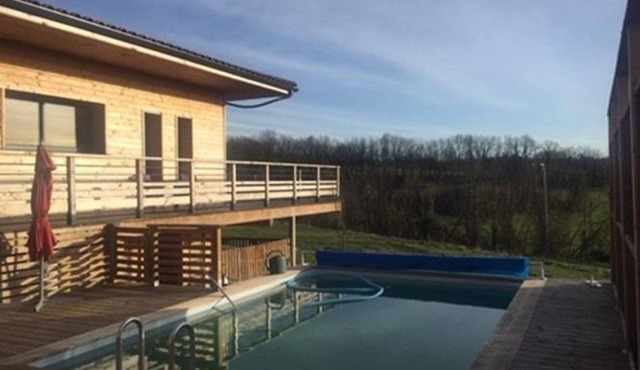Eco-Friendly Wooden House with Private Pool in Scenic Dordogne