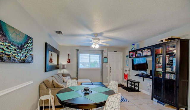 Eco-Friendly☀︎Modern Tropical Oasis (A)☀︎near Beach & Historic Downtowns
