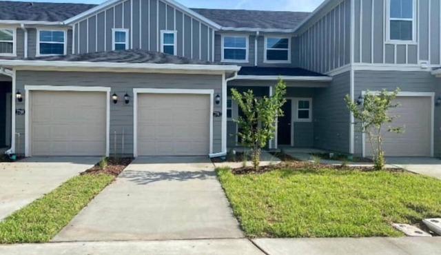 Eco-friendly Townhouse at Oafleaf