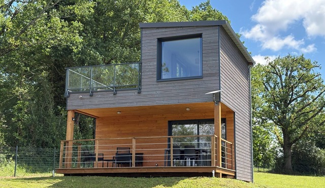 Eco Lodge Nature with panoramic view of Lake Eguzon