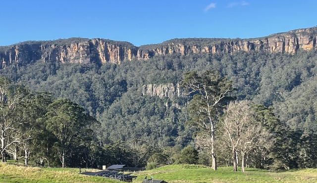 Eco-Luxe Villa on 146 acres in Kangaroo Valley-breathtaking views, wild swimming