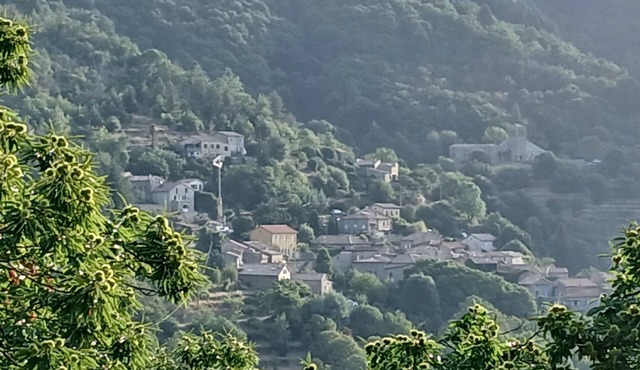 Eco-renovated self-contained accommodation in a small hamlet in southern Ardèche