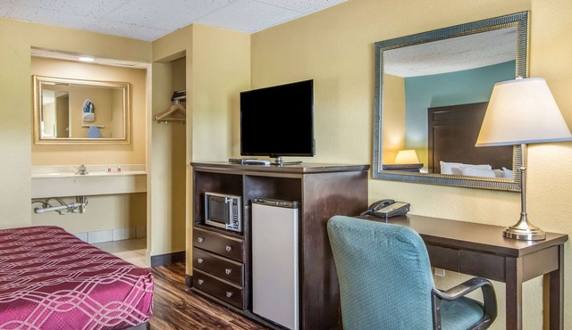 Econo Lodge Bradford