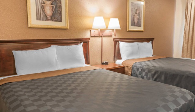 Econo Lodge Cloverdale