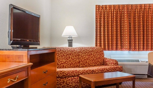 Econo Lodge Cuba I-86