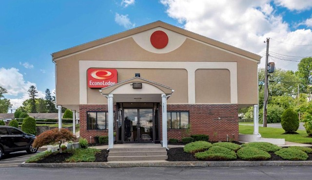 Econo Lodge Dewitt I-90