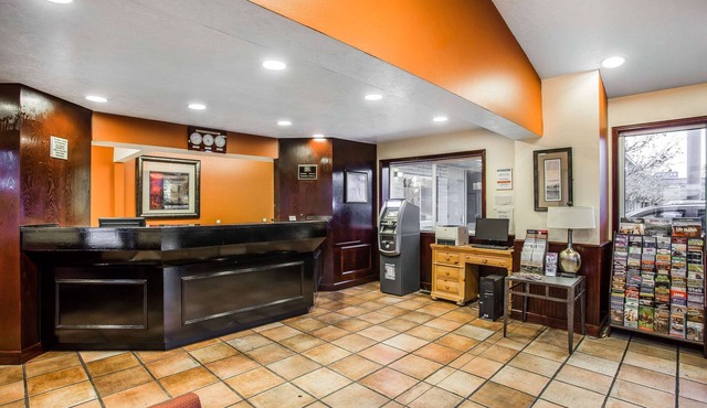 Econo Lodge Downtown