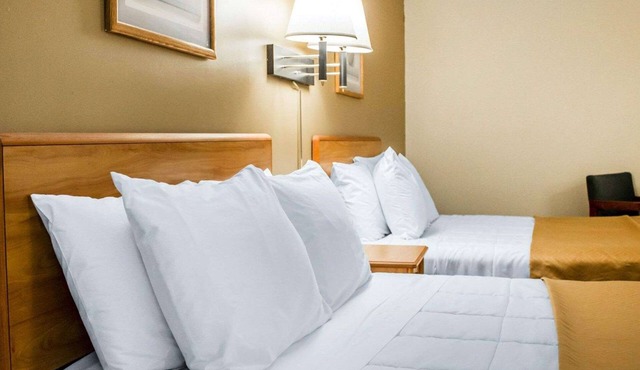 Econo Lodge Elkhart North