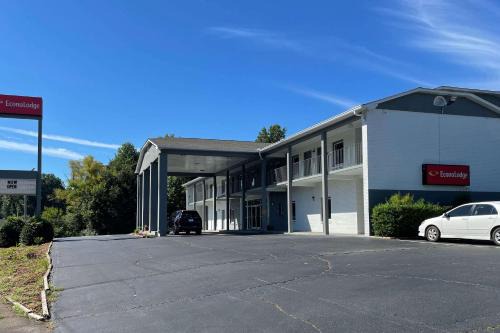 Econo Lodge Forest City