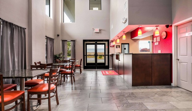 Econo Lodge Forrest City I-40