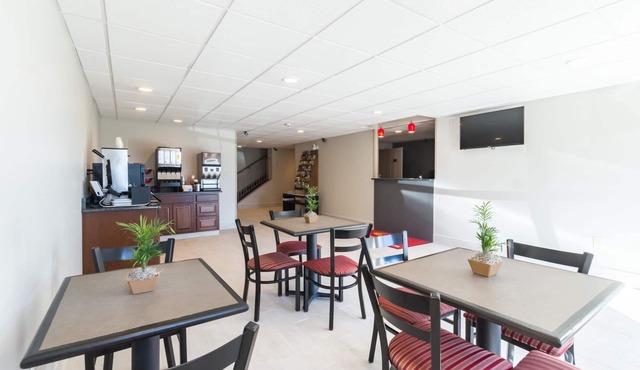 Econo Lodge Harrisburg - Southwest of Hershey Area