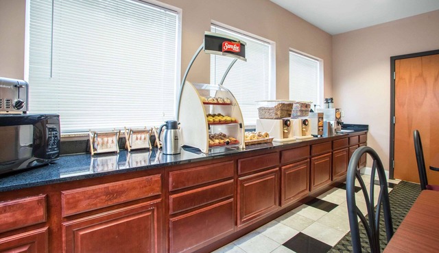 Econo Lodge Harrisburg - Hershey