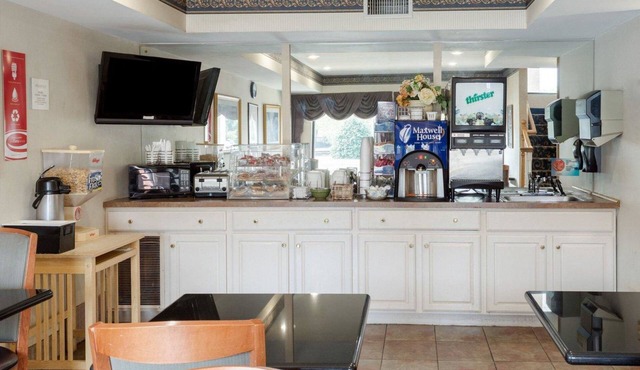 Econo Lodge Hopewell Near Fort Lee I-295