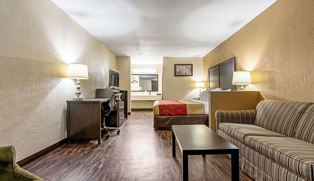 Econo Lodge Inn & Suites Matthews - Charlotte