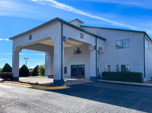 Econo Lodge Inn & Suites Sweetwater I-20