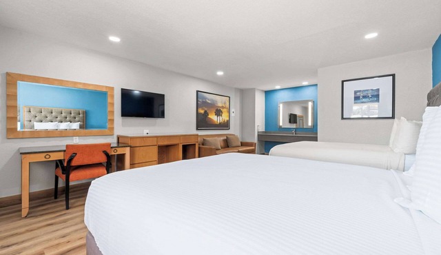 Econo Lodge Inn & Suites Sealy