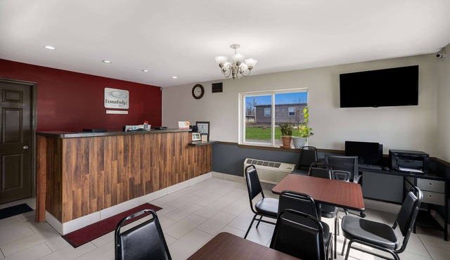 Econo Lodge Inn & Suites Canandaigua - Fingers Lake Area