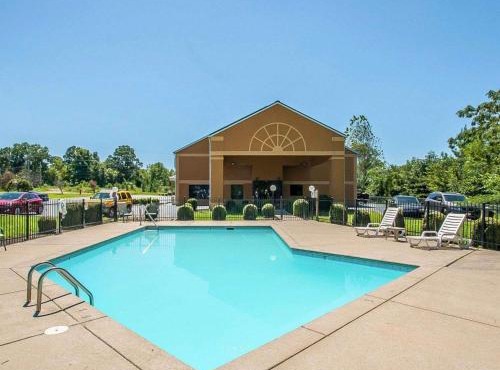 Econo Lodge Inn & Suites Centerville