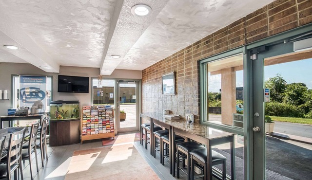 Econo Lodge Kearney - Liberty