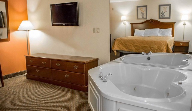 Econo Lodge Kent - Akron West