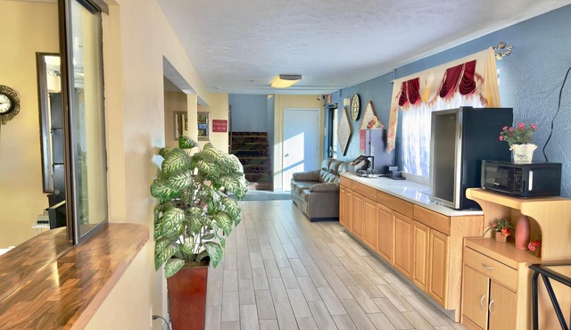 Econo Lodge Lansing - Leavenworth