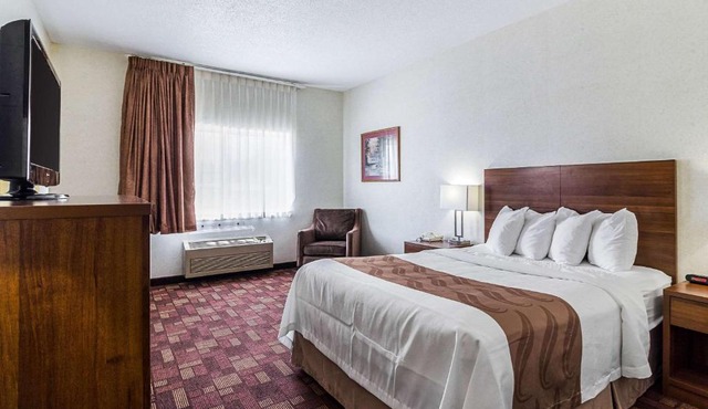 Econo Lodge Luverne I-90