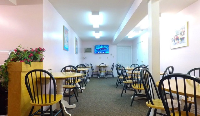 Econo Lodge & Suites Saint John