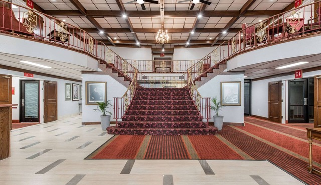 Econo Lodge Truman Inn