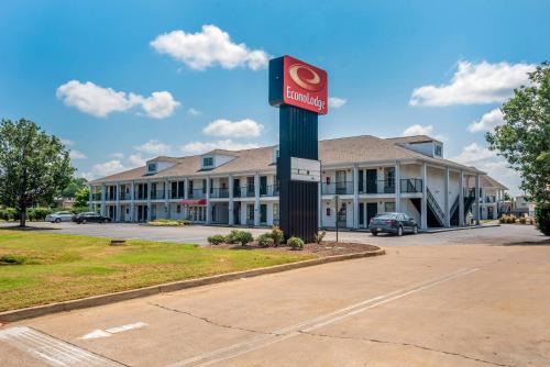 Econo Lodge Tupelo Barnes Crossing