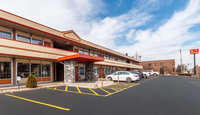 Econo Lodge Zanesville Downtown