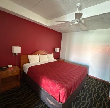 Econolodge inn and suites