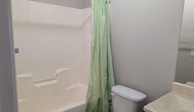 Economical Townhouse, 3Br/3Ba, 6 mins to FSU [607]